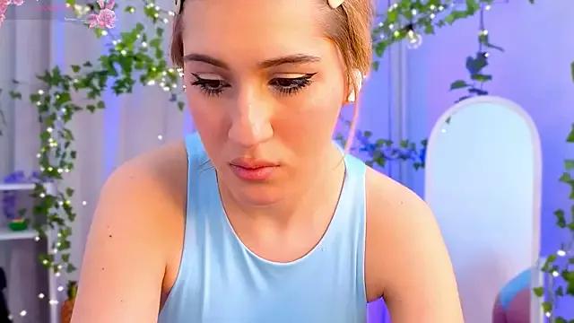 CaraMays from StripChat