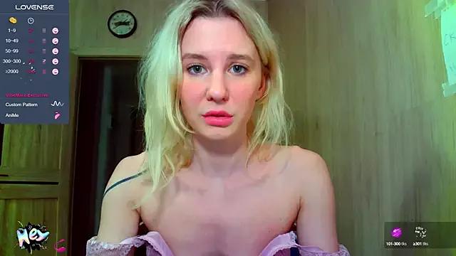 Caramel_piegirl from StripChat