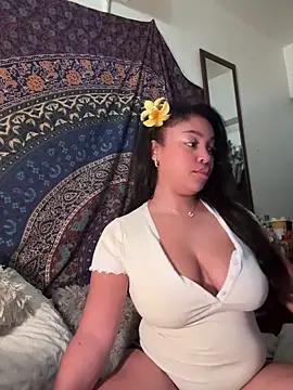 caramelangelxo from StripChat