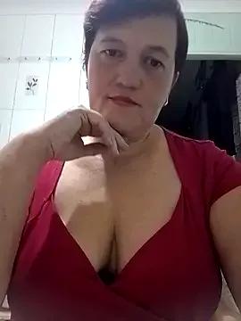 Caramellove8877 from StripChat