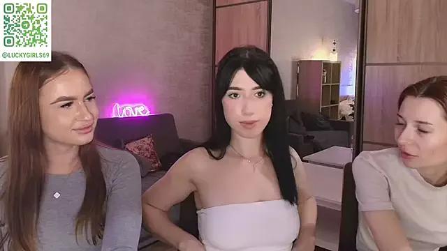 Dirty chat webcam: explore liveshows with versed models, from laying bare to fetishes, in a variety of sexy free adult webcams.