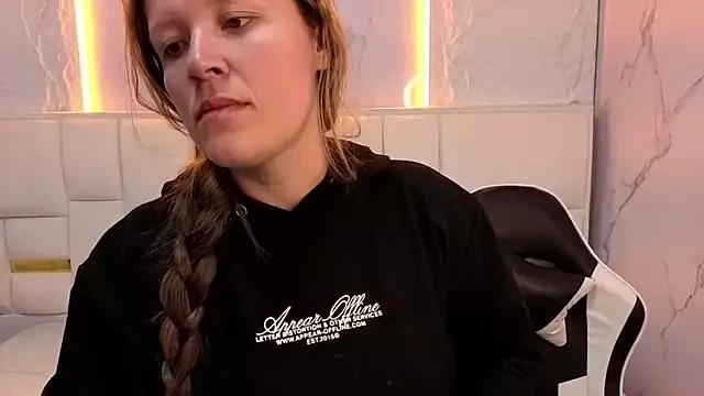 carla_tp from StripChat is Freechat