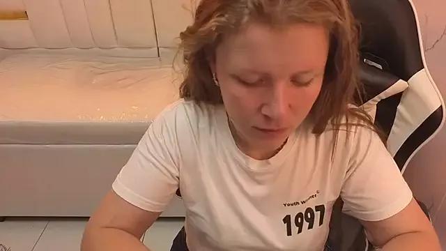 carla_tp from StripChat is Freechat