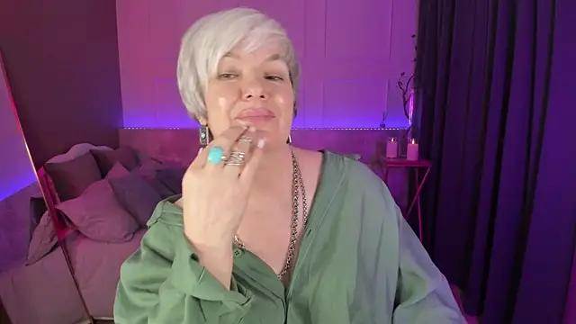 CarmenSoft from StripChat is Freechat