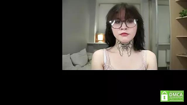 Photos of CaroleMyers from StripChat is Freechat