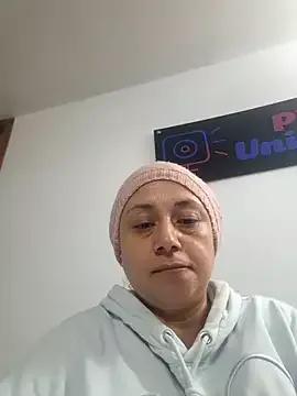 Caroline_belle from StripChat is Freechat