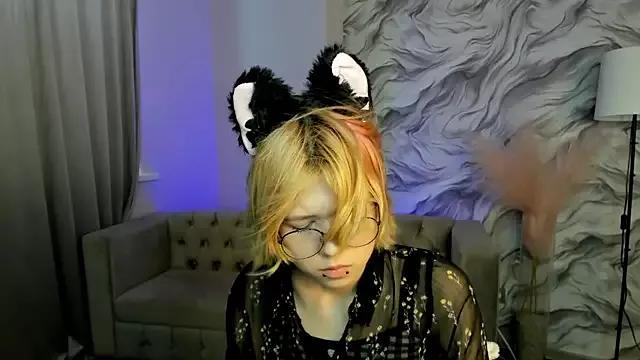 CarolineRichter from StripChat is Freechat