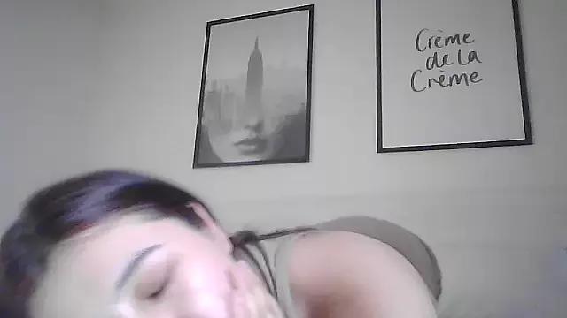 caronicole77 from StripChat is Freechat