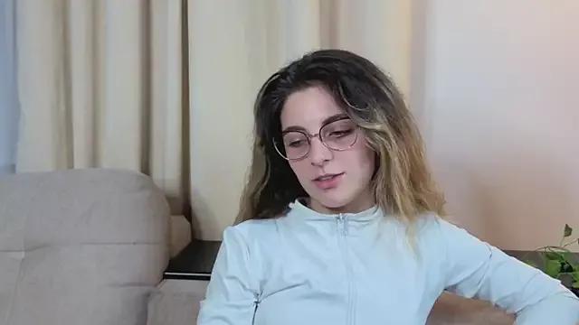 CasandraMickell from StripChat is Freechat