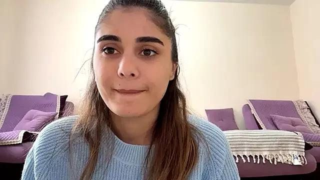 CasandraMoleski from StripChat is Freechat