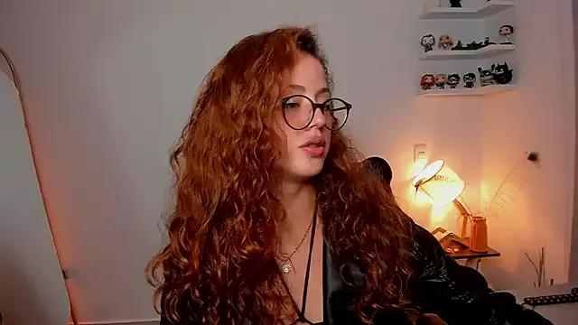 Cassandra_Caiin from StripChat