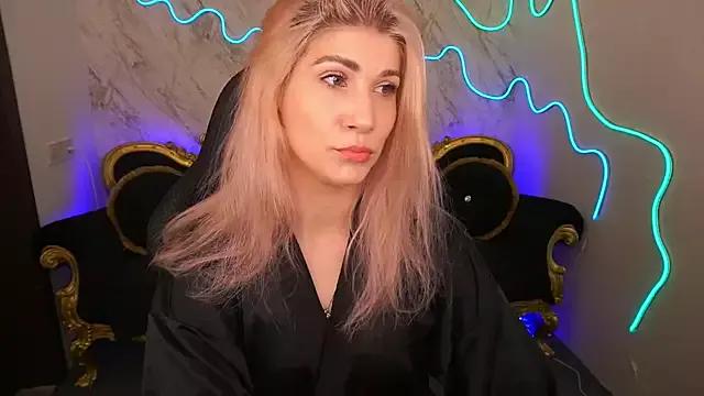 CassandraGood from StripChat