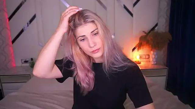 CassandraGood from StripChat is Freechat