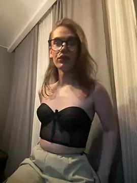 Cassie_Bae from StripChat