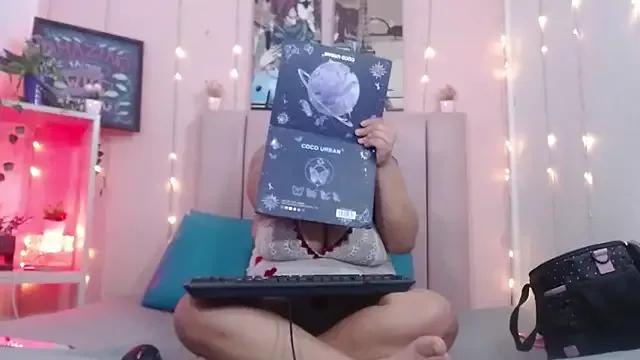 Cassie_Lane from StripChat