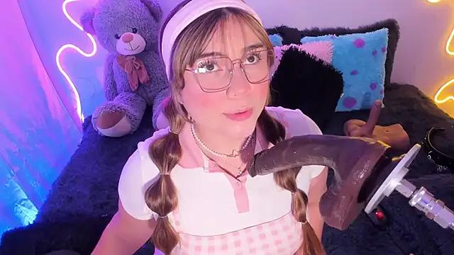 CassieBigass_ from StripChat