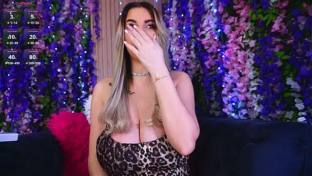 CassieLopez from StripChat