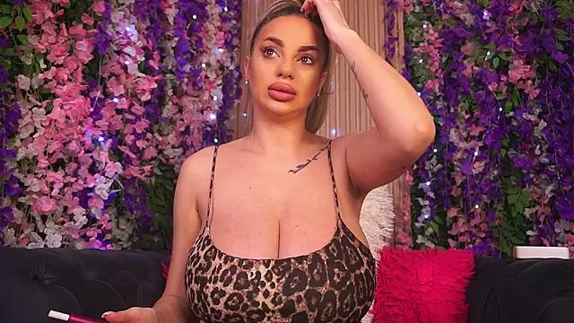 CassieLopez from StripChat