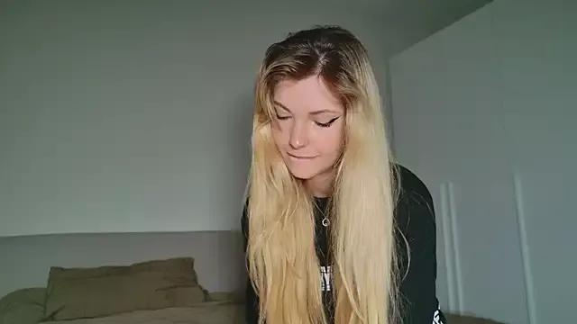 Cassycum from StripChat