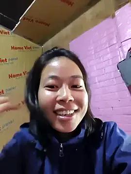 Cat-meow from StripChat is Freechat