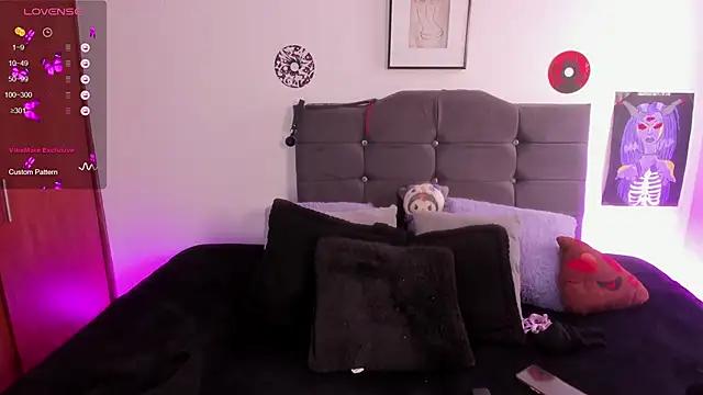 Cata_green from StripChat