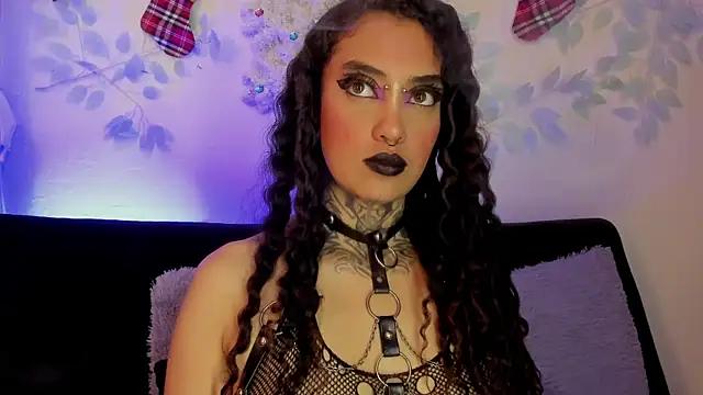 Cata_green from StripChat