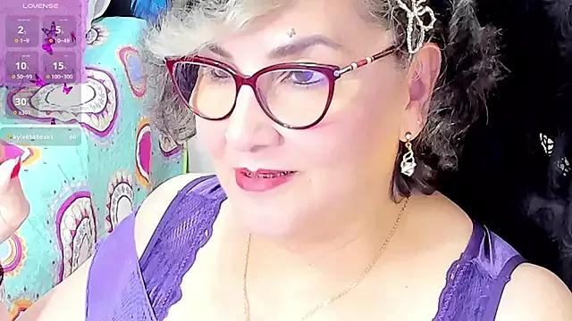 cataleya_mom from StripChat