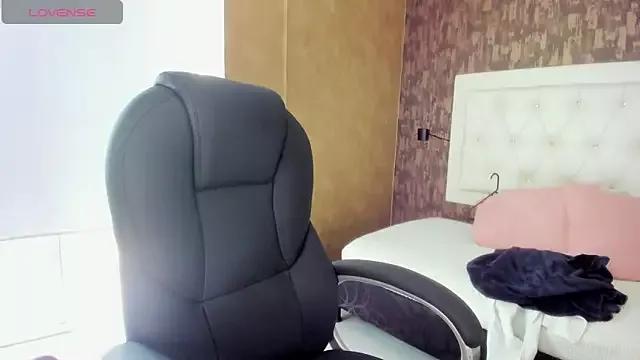 Cataleyamonroe1 from StripChat is Freechat