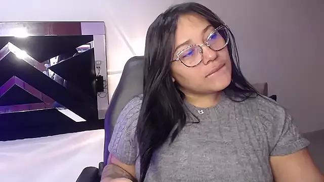 CataleyaMoonroe from StripChat