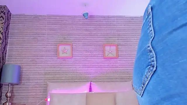 Catalinna_Thompson from StripChat