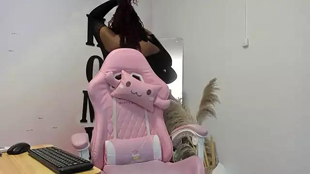 Catherine_Smith_ from StripChat is Freechat