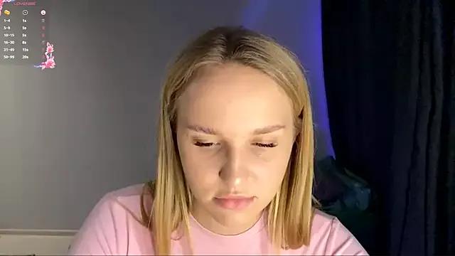 CatrinaShedrick from StripChat is Freechat