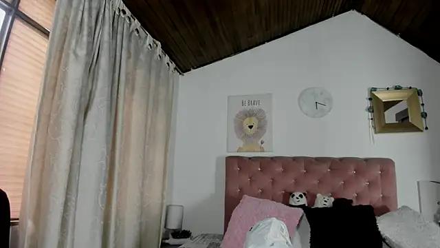 CelessteRedds from StripChat