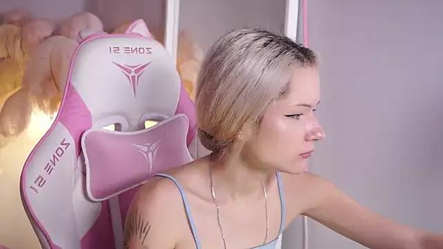 Dirty chat webcam: explore liveshows with versed models, from laying bare to fetishes, in a variety of sexy free adult webcams.