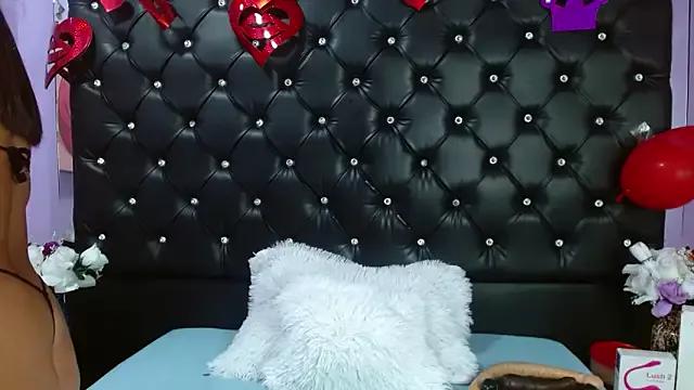 Dirty chat webcam: explore liveshows with versed models, from laying bare to fetishes, in a variety of sexy free adult webcams.