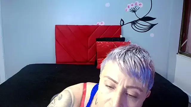 Charlotte__Gray from StripChat is Freechat