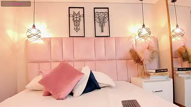 Charlotte_hall_ from StripChat is Freechat