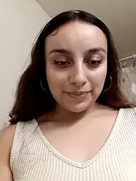 CharmingMaddie from StripChat is Freechat