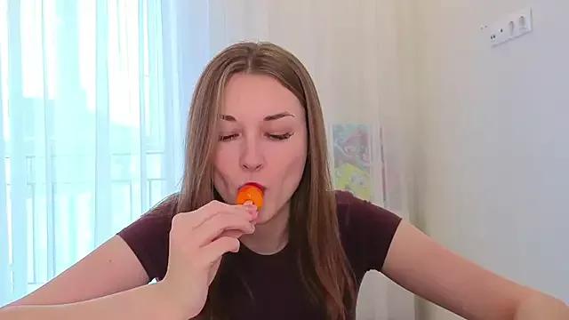 CharryClim from StripChat is Freechat