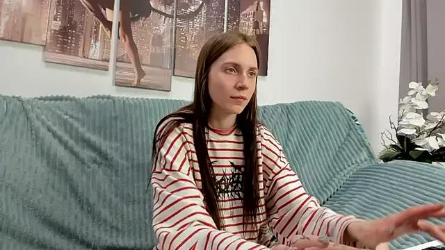 Cheeky_Kellyy from StripChat