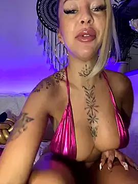 CheekyChels from StripChat