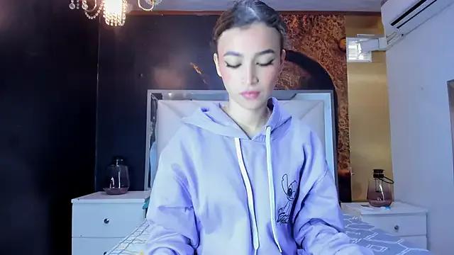 Cherry-Vibe from StripChat is Freechat