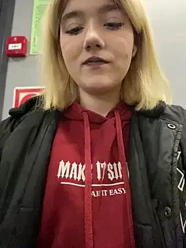 Cherry___Blossom from StripChat is Freechat
