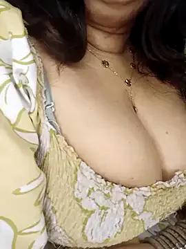 Cherry__fall from StripChat is Freechat