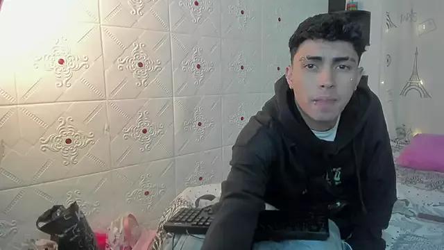 Cherry_Blaze_ from StripChat is Freechat