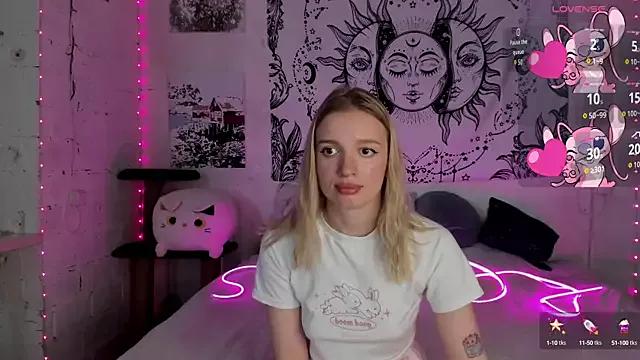 Cherry_yam from StripChat is Freechat