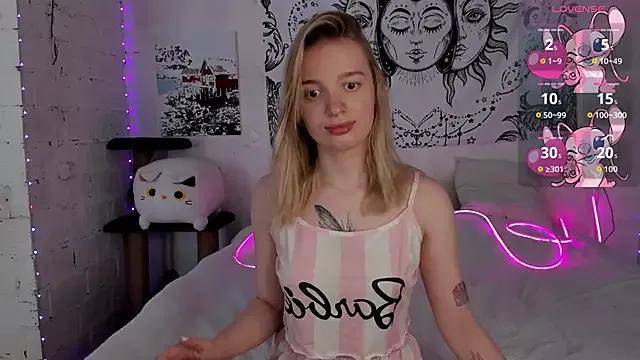 Cherry_yam from StripChat is Freechat