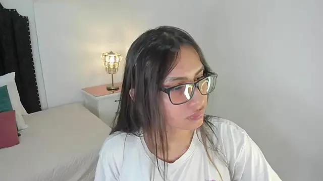 cherrylady_02 from StripChat is Freechat