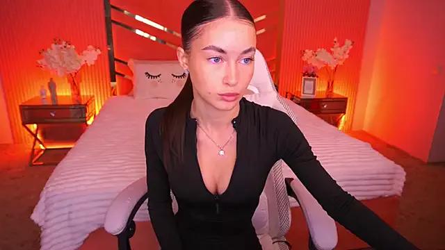 CherryyLulu from StripChat is Freechat