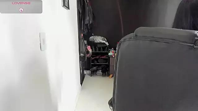 chica_Hetfield from StripChat